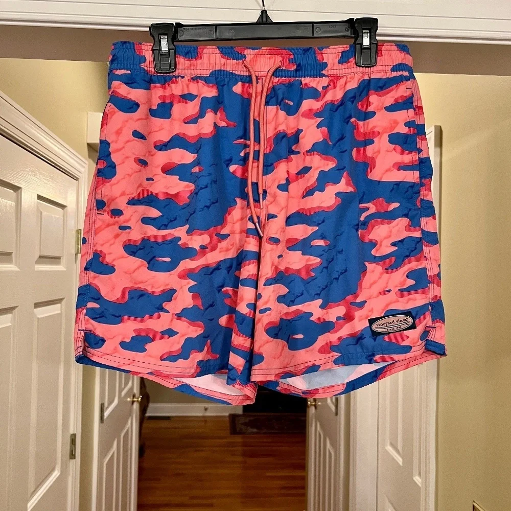 NWOT Men's Vineyard Vines Chappy Swim Trunks Pink Red Blue Size MEDIUM